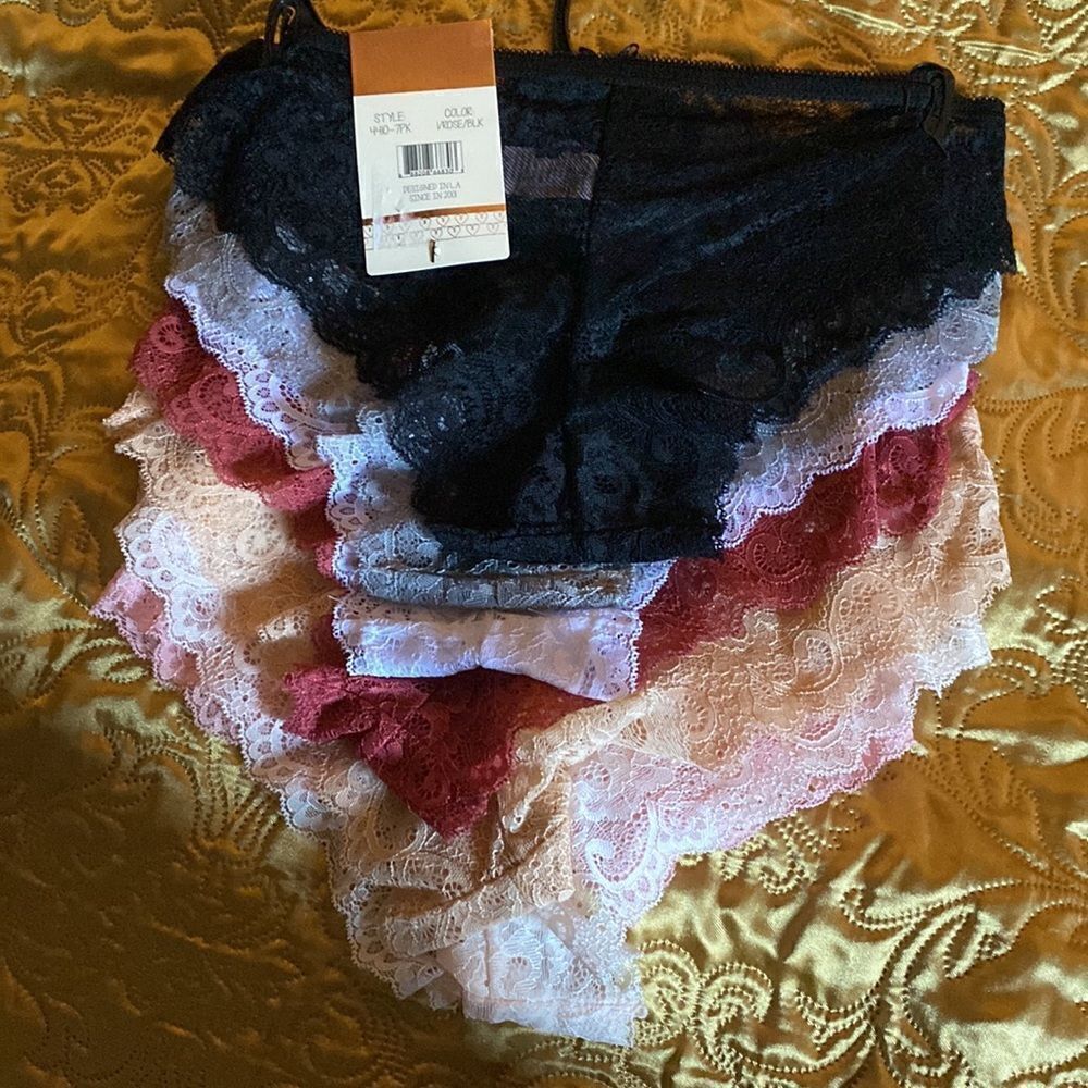 7 Pack Lace Hipsters - Picture 8 of 9
